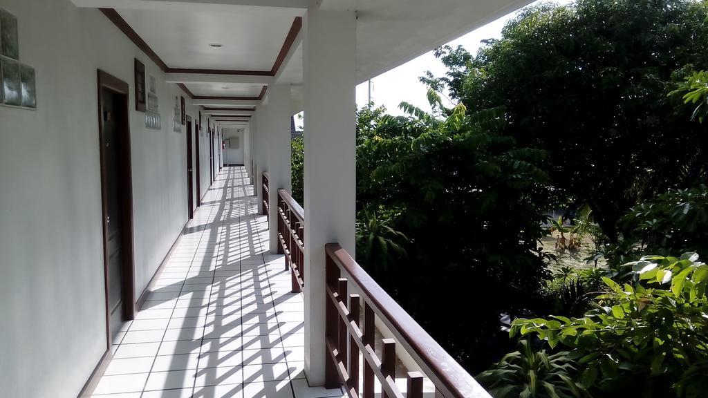 Thong Paeka Hotel Prasat エクステリア 写真