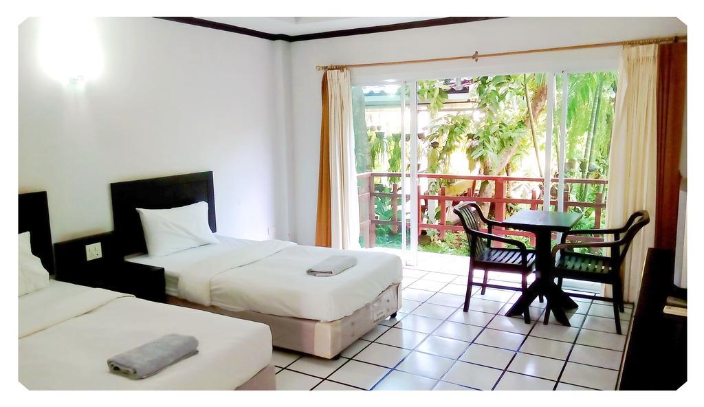 Thong Paeka Hotel Prasat 部屋 写真